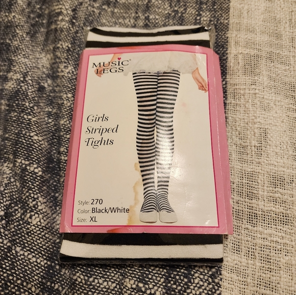 6/$20 - Picture 1 of 2